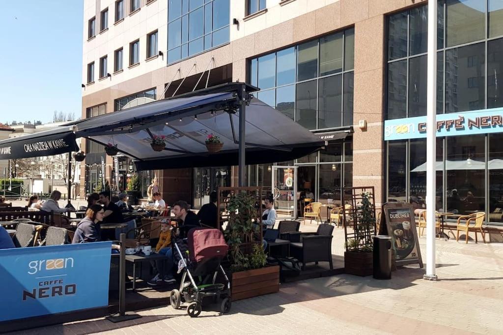Rondo Onz Metro, Krochmalna 32A Street Варшава Екстериор снимка