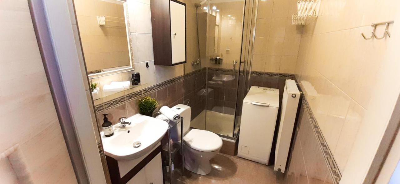 Rondo Onz Metro, Krochmalna 32A Street Варшава Екстериор снимка