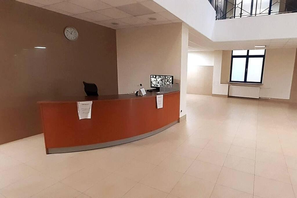 Rondo Onz Metro, Krochmalna 32A Street Варшава Екстериор снимка